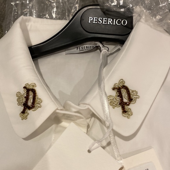 White button down with embellishment on collar - Picture 4 of 4